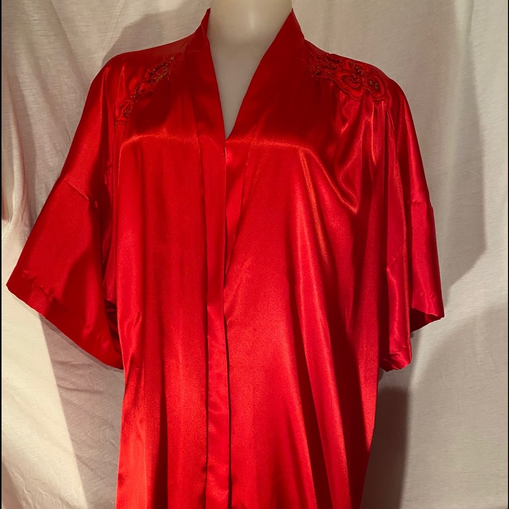 Cinema Exoile Red wrap kimmo Sequins on shoulders